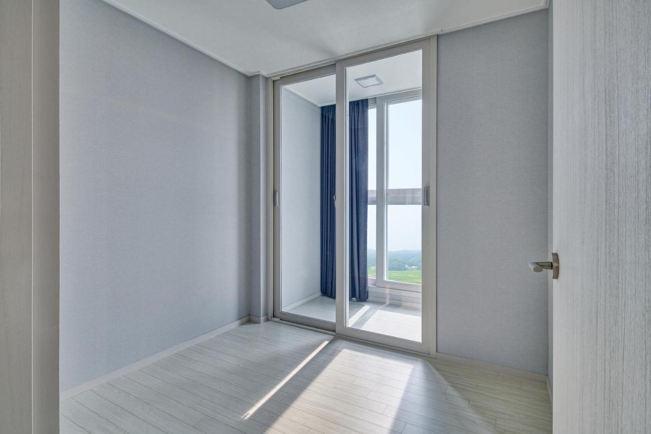 Gangneung Chonpines Ocean Suites Hotel מראה חיצוני תמונה