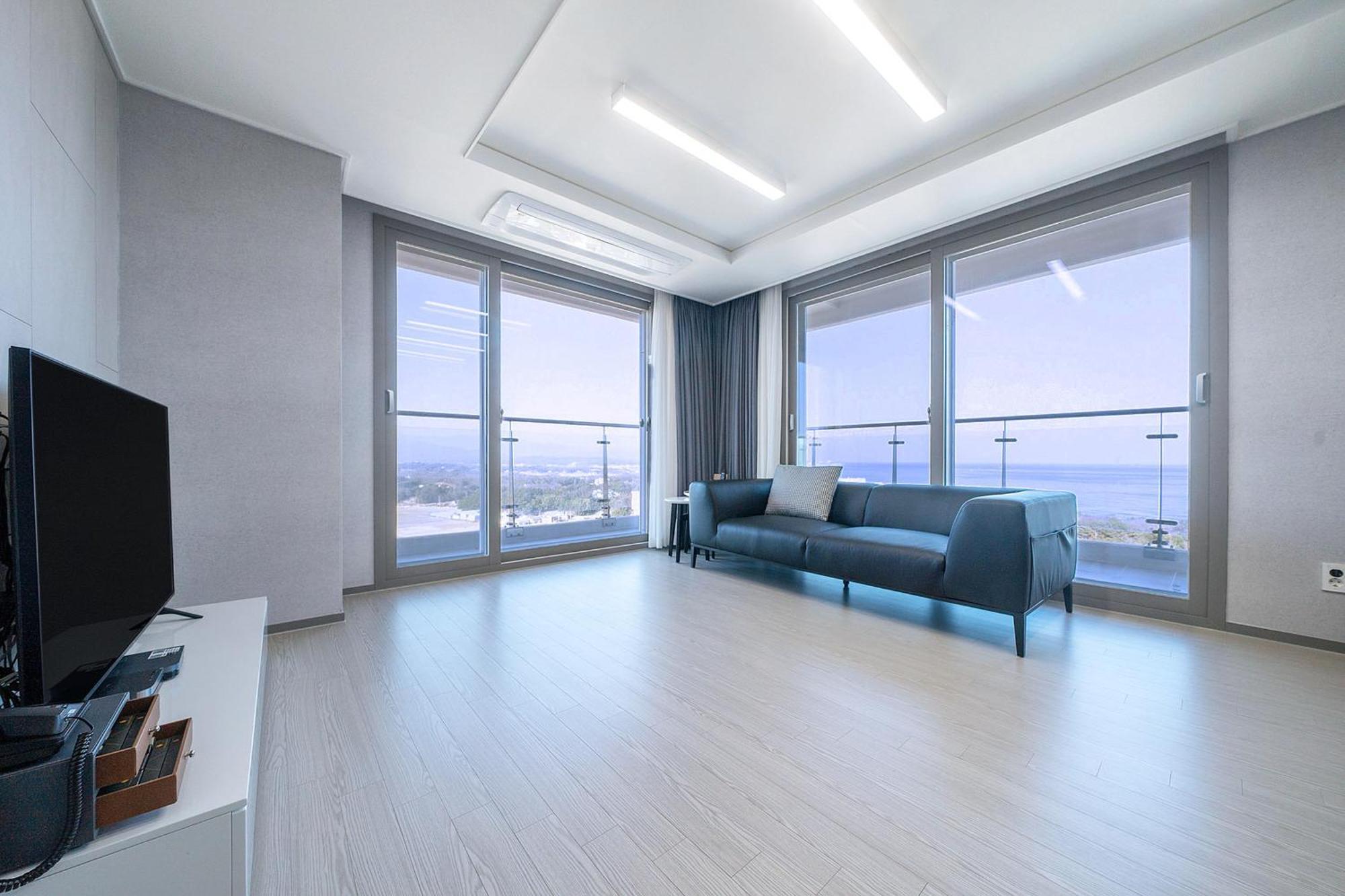 Gangneung Chonpines Ocean Suites Hotel מראה חיצוני תמונה